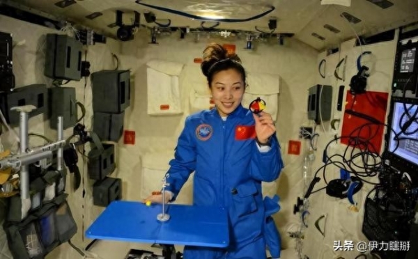 须要吃避孕药为什么会有这样的情况出现？AG真人澳门百家家乐去太空的女航天员必(图11)