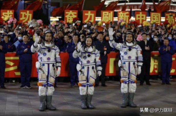 须要吃避孕药为什么会有这样的情况出现？AG真人澳门百家家乐去太空的女航天员必(图18)